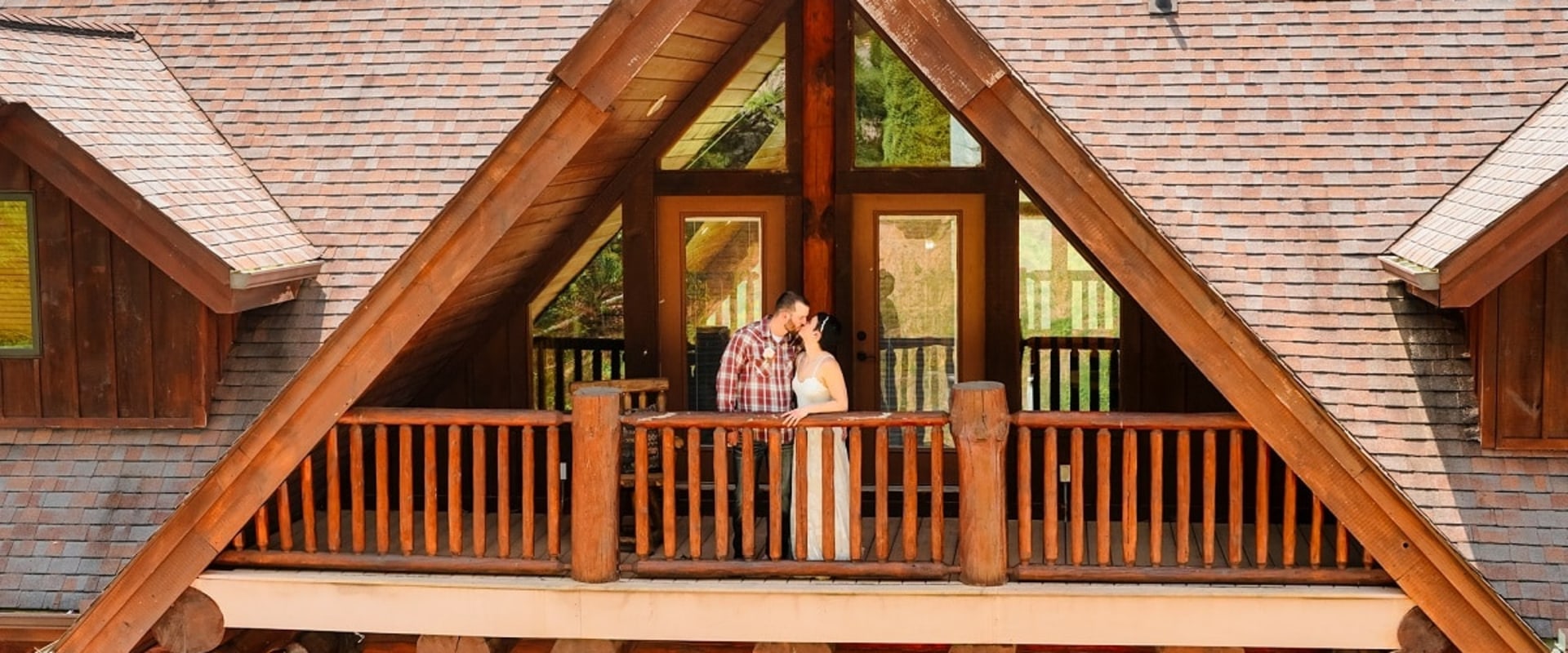Experience the Best of Both Worlds with Tennessee Cabin Rentals